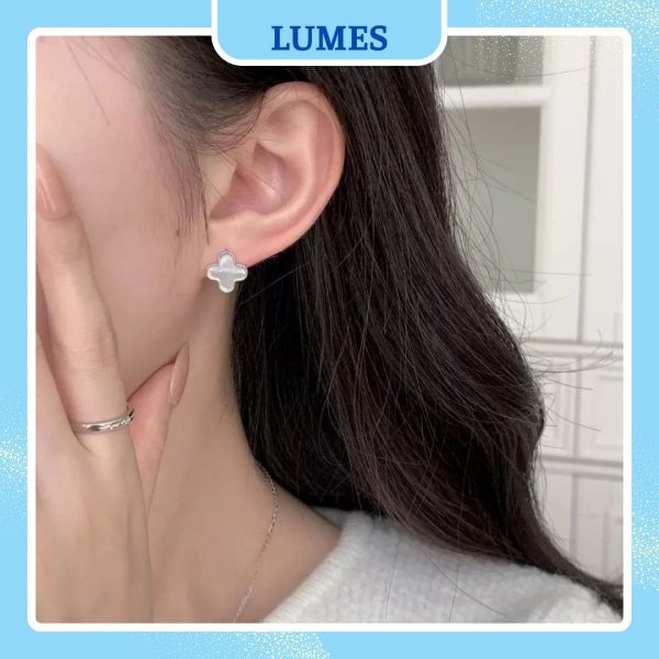 Khuyên tai xà cư